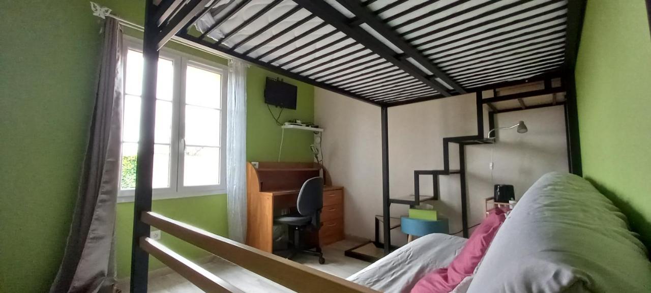 Chambre Familiale Dans Maison Au Calme Segonzac  エクステリア 写真